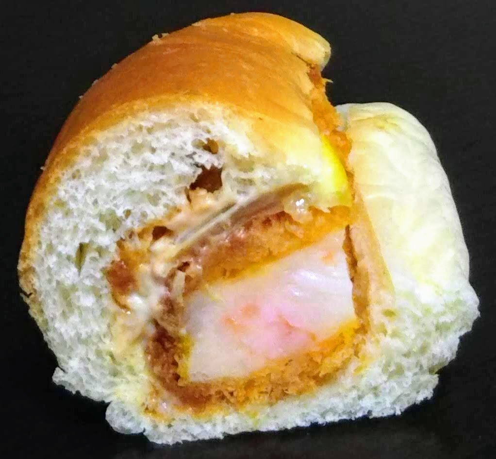 まるき製パン所　エビプリカツロール